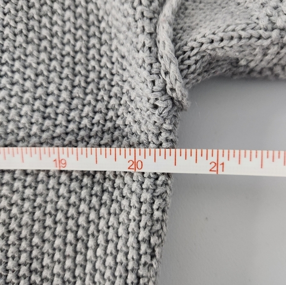 Women's Vince Gray Sweater, Size Small - Picture 6 of 7